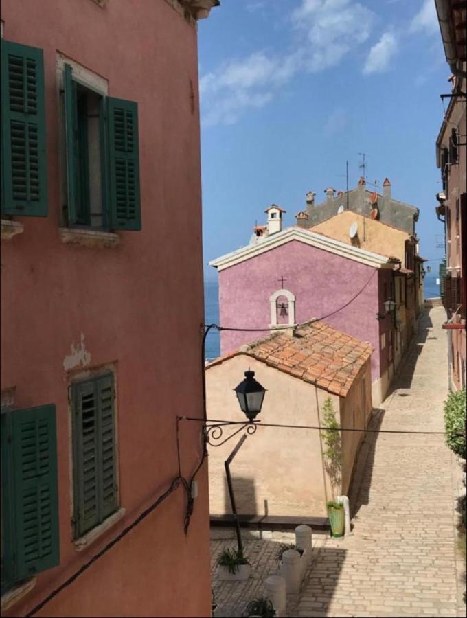 Apartment City Walls In Old Town Of Rovinj Exterior foto